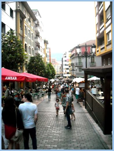 Calle peatonal Oviedo Sidrerias